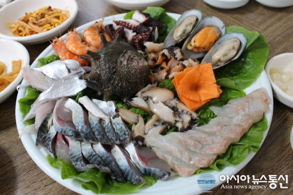 (김은지의 맛방 멋방) 혼저옵서예~ 성산일출봉 맛집 청운식당