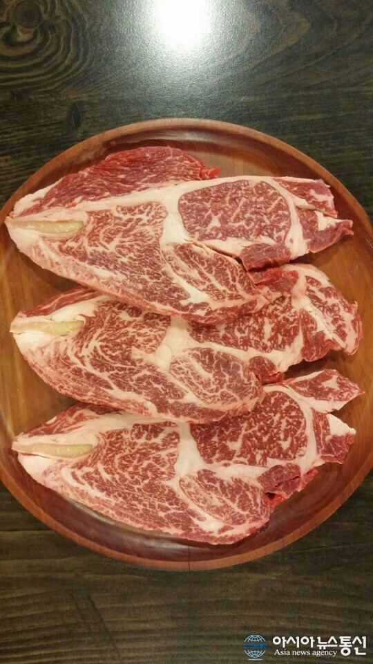 (박민수의 대동맛지도) 수원맛집, 국내산 한우와 한돈은 ‘청담생고기’에서