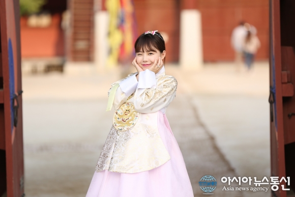 SNS스타 얼짱 홍영기의 수원화성 완전정복 영상 화제
