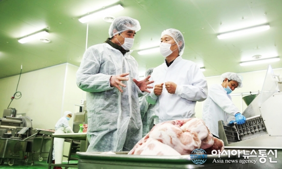 보령시장 김동일, 양돈클러스터 사업단 행복(주) 방문