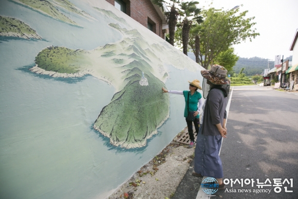 해남군, 땅끝 마을 벽화 이색 볼거리 눈길