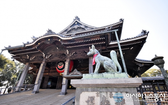 일본 이색 여우신사 도요카와이나리
