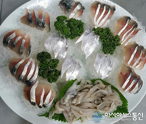 봄철여행 고등어회가 맛있는 제주도 성산일출봉 맛집 신산포구자연산횟집