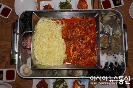 강릉 여행객들이 입맛을 돋우는 강릉 주문진 맛집 영진댁