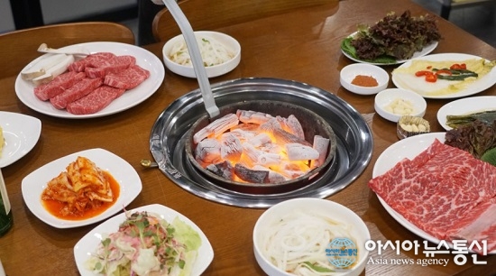 김포공항 가는 길에 들릴만한 강서구 발산역 맛집 눈꽃한우