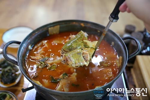 아산맛집 ‘쌍둥이네매운탕’, 속까지 시원한 얼큰한 매운탕