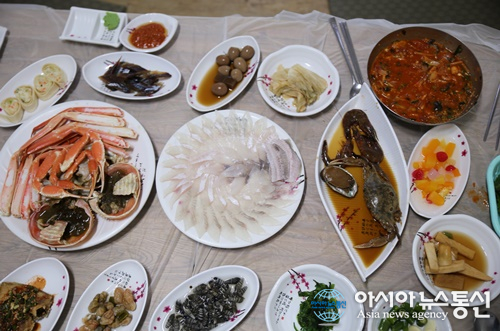 삼형제가 운영하는 포항 맛집 ‘삼형제 횟집’, 싱싱한 회와 대게 즐길 수 있어