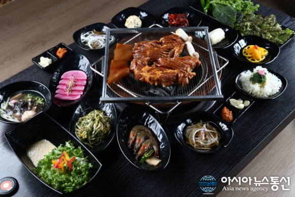 두툼한 수제 스테이크를 맛볼 수 있는 평택 고깃집, ‘사돈집갈비’