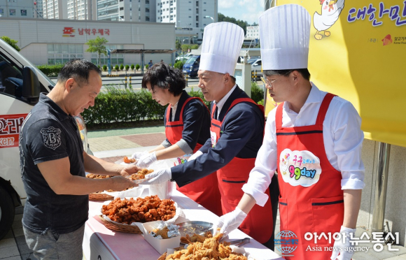 전남농협,구구데이 앞두고 닭고기 소비촉진행사 열어