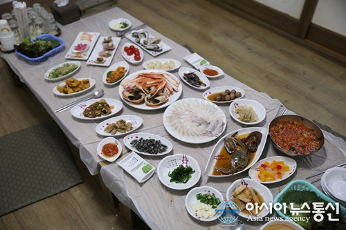 포항 맛집 죽도시장 대게 물회로 잘 알려진 삼형제 횟집