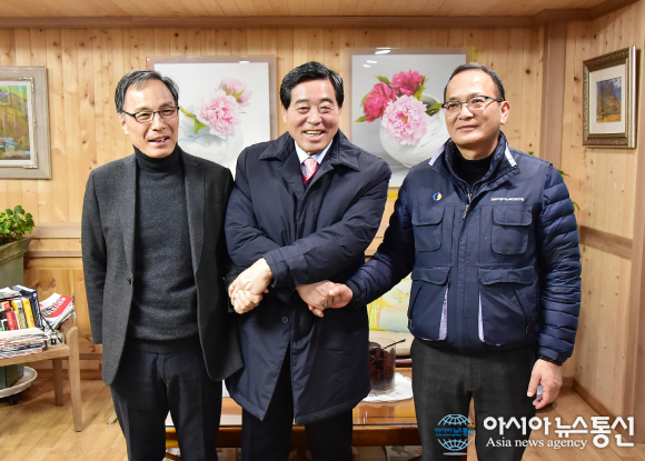 윤화섭 안산시장, 시민들을 대신해 버스회사 찾아가 극적 타결 감사의 뜻 전달