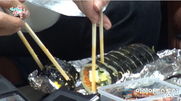이영자가 감탄한 ‘묵은지김밥’, 주말·명절에도 먹을 수 있나? 매실청 무말랭이와 함께, ‘단무지’ 빠진 이유는?