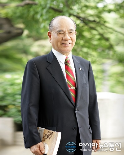 서울 실로암안과병원, 32년째 청주맹학교 찾은 빛의 천사
