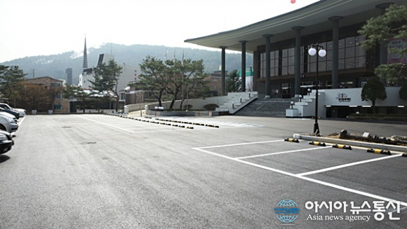 용인시문예회관 처인홀 주차장 확장공사 완료
