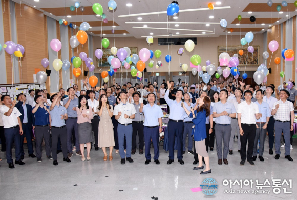 김경수 경상남도 지사 행복한 직원이 행복한 경남 만들어