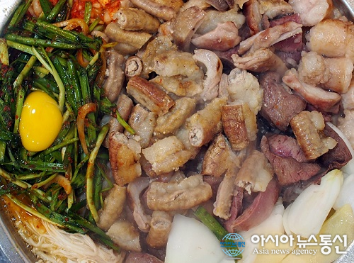 고소한 맛이 일품인 망포 곱창 맛집, 벽적골 황소곱창 인기…