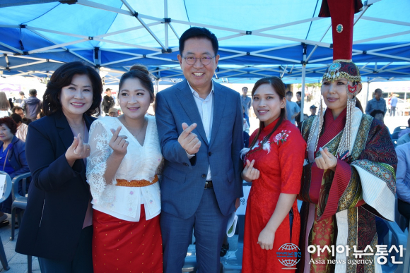 박남춘 인천시장, 다울빛 이주여성연합회 축제 참석