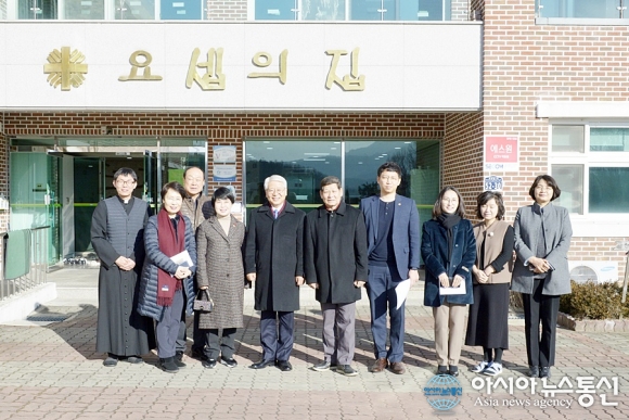 세종시의회, 설 명절 앞두고 사회복지시설 찾아 위문