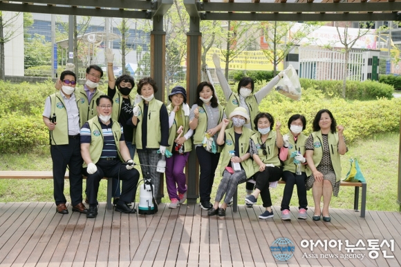 구리시, 목민3기원우회 무더위 아랑곳...코로나19 예방 방역활동