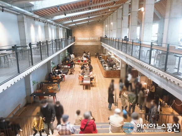 강릉 테라로사 커피공장 본점, 강원도 여행의 필수 코스