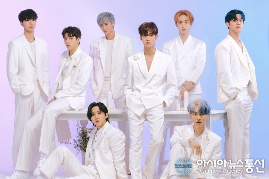 펜타곤 여원 코로나 검사...콘서트 일정 연기