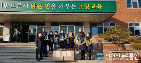 [아통포토] 봉화교육지원청, 녹색어머니연합회 교통안전 홍보 물품 전달