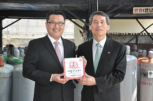 서원산업 나눔실천 명패달기 106호점