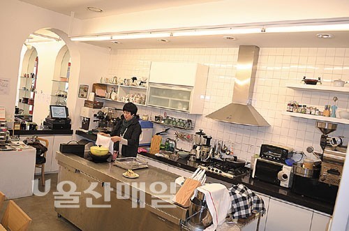 쿠킹 스튜디오&로스터리 카페 쿡 스타일 바이 수 요리강습부터 파티까지 달콤한 사랑방