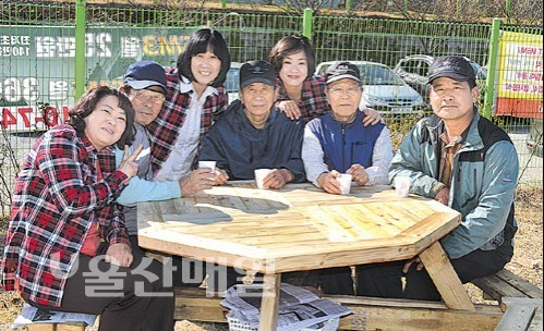 친환경 공예품·조형물 만들어 환경 지키고 고령자에 일자리