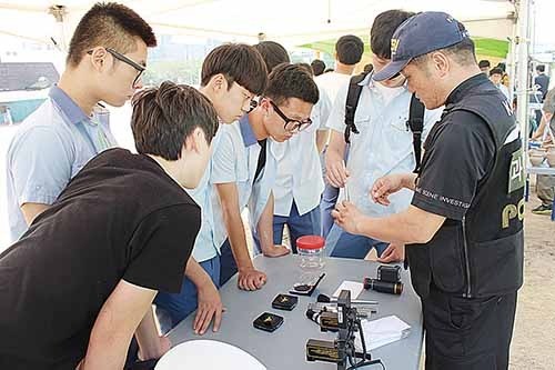 신정고 1~2학년 학생 927명   33개기관 진로직업체험활동