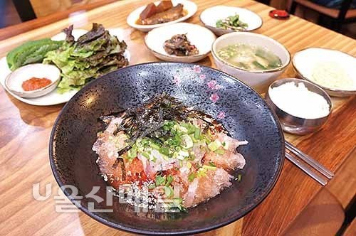 [울산맛집] 새콤달콤 눈이 번쩍!… 물회, 어디까지 먹어봤니?