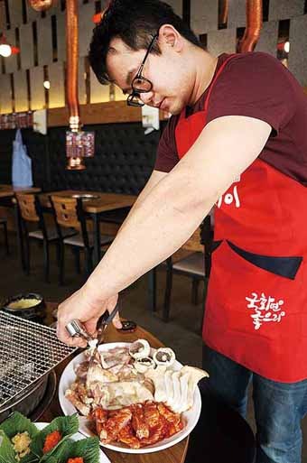 [울산 맛집] 토닭토닭춘천 원조 숯불닭갈비, 참나무 향 품고 꼬꼬댁
