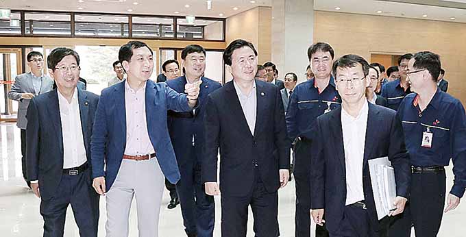 액체물류 중심…오일허브 적극 지원