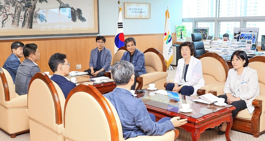 '레미콘 노조 파업' 울산지역 일부학교 공사 재개..파업 지속시 공사 '불투명'