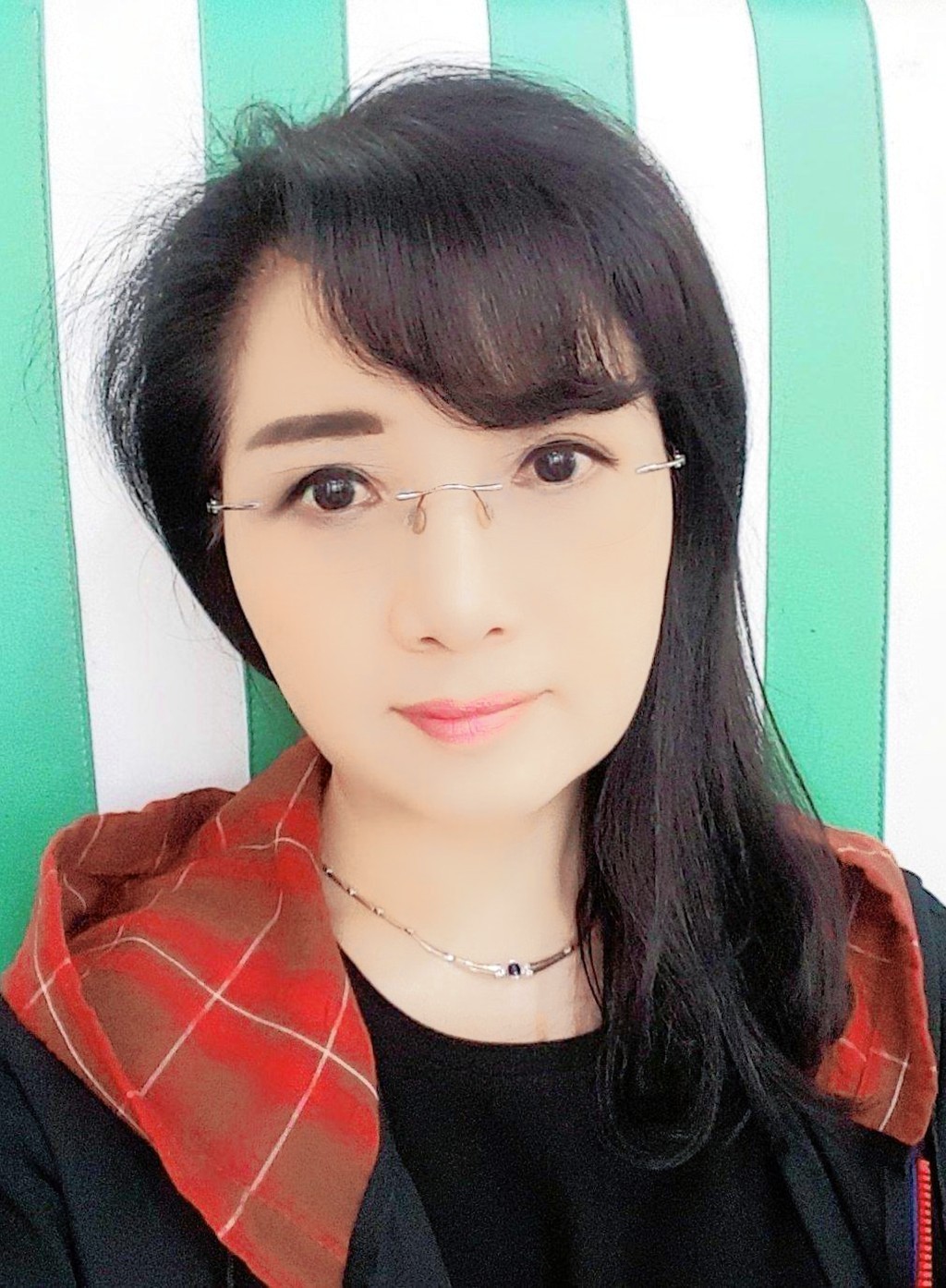 【아침을 여는시】 초록의 그늘