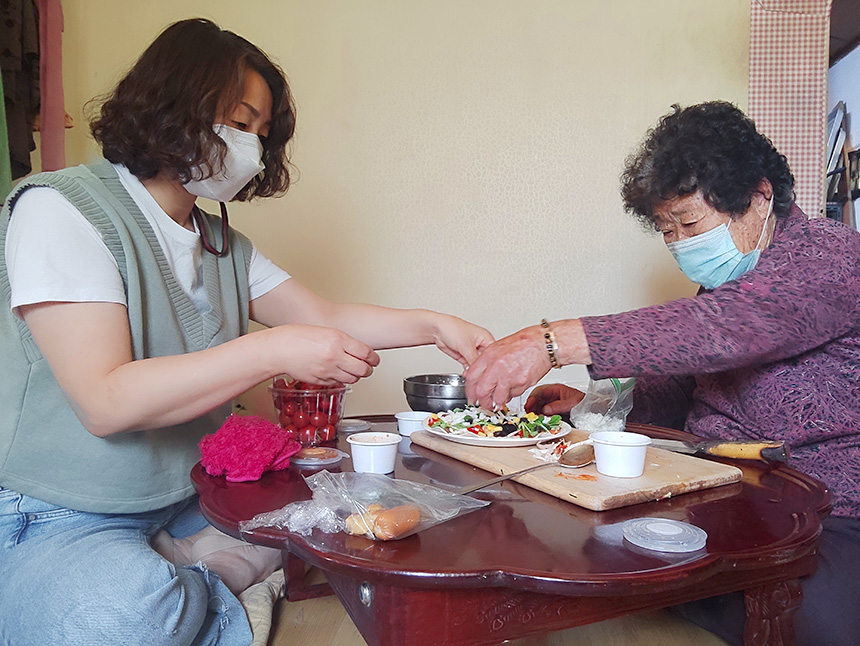 울산북구노인복지관, 독거노인 코로나19 단절 극복 프로그램 봄봄봄 - 먹어봄, 느껴봄, 웃어봄 진행