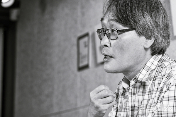 정홍수 “좋은 문학은 거리에 관한 질문을 던진다”
