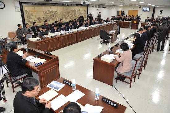 제주미래비전용역, 베끼기·부실덩어리·1차 산업 배제
