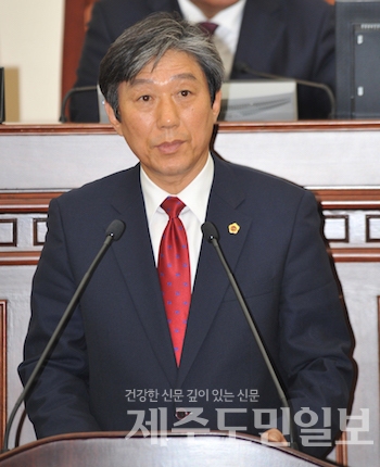 제주 무상급식 고교생까지 확대하라