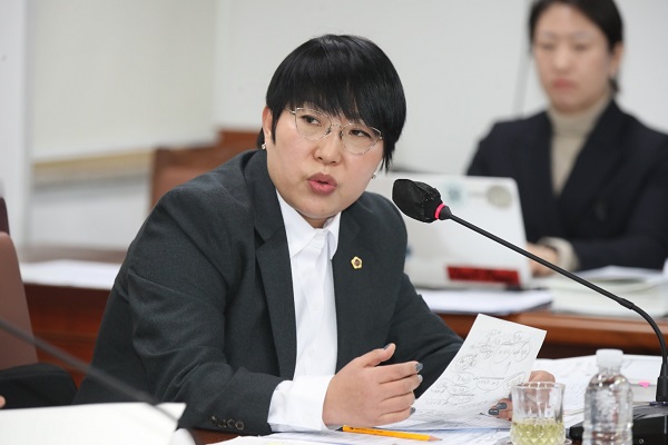 홍인숙 의원 3년만 크루즈 입항, 지역경제 활력 주문