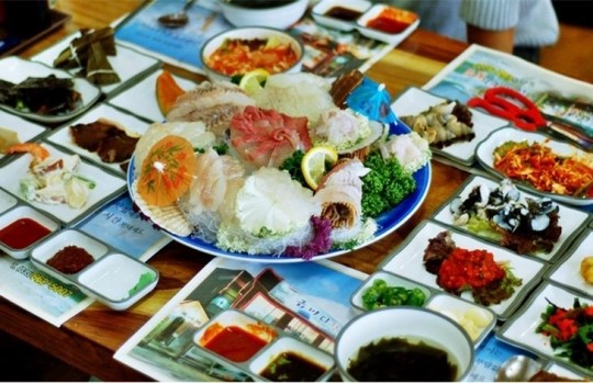 착한 가격과 푸짐한 서비스의 주문진맛집을 찾는다면... 금바다횟집