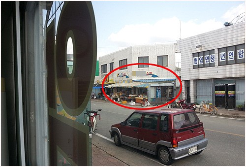 약국이 바로앞 슈퍼에 일반약 판매 지원하라니…