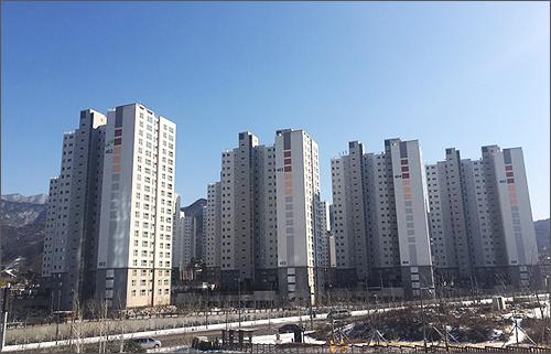 남성커트 2만원, 점심값 1만1천원…버스는 거북이