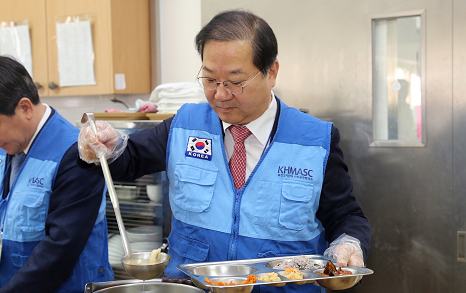 약사회, 노숙인 요양시설 찾아가는 약손 사랑