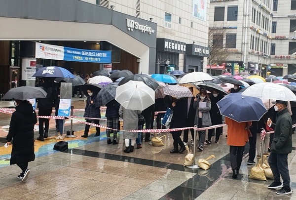 노마진 마스크 직접 구매해보니…대기시간만 40분