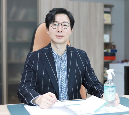 솔빛피앤에프, 회원 약국에 살균 청결제 기부