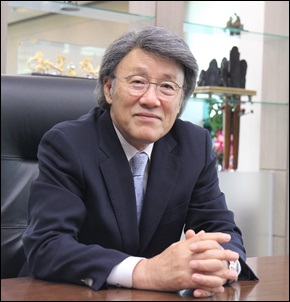 한방원료 표준화 앞장...10만평 식물공장 설립