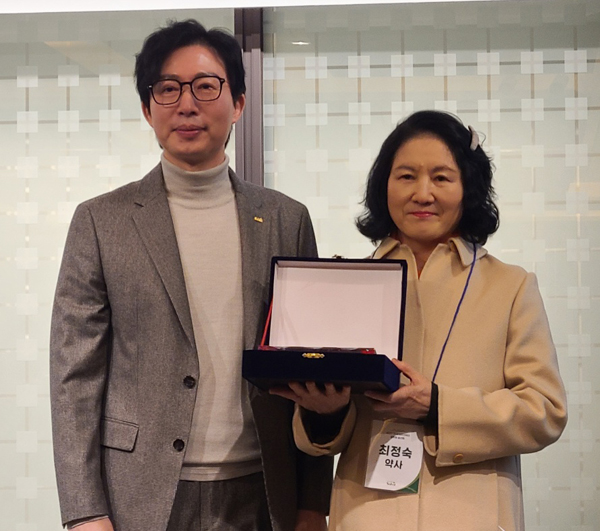 솔빛 신제품 많았던 한 해...회원약사들 공로