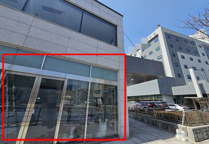 병원 매각부지에 또 약국 입점...구내개설 논란 점화