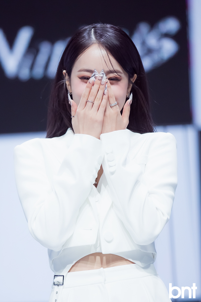 [bnt포토] 비비지 신비 디테일하고 신비로운 네일아트
